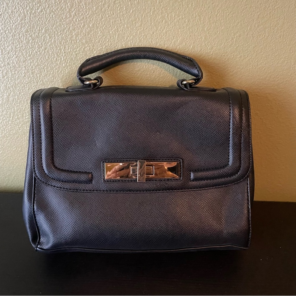 GUC Purse
